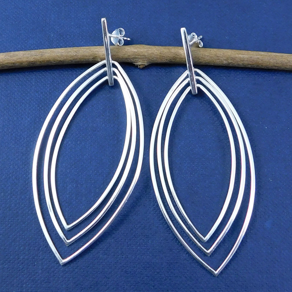 Zilveren oorbellen met marquise ringen