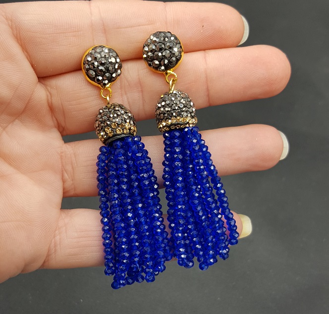 Tassel oorbellen met blauwe kristallen