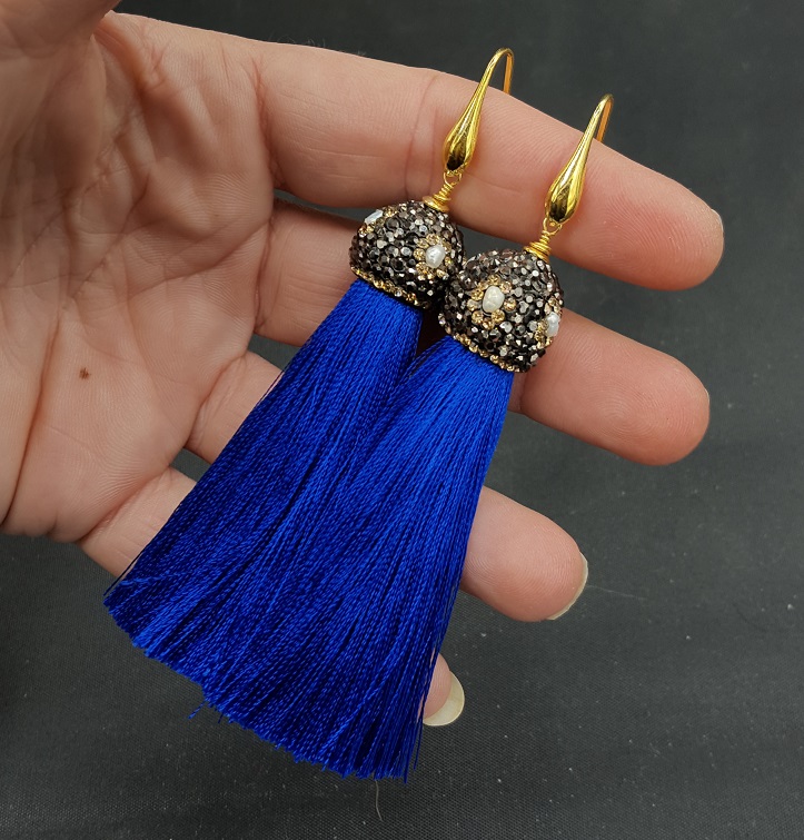 Goud vergulde blauwe tassel oorbellen met kristallen en parel
