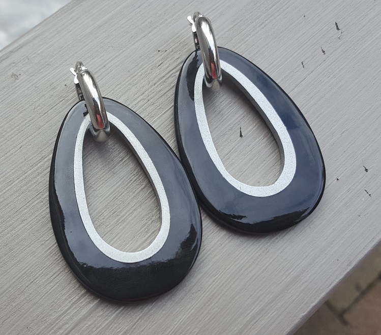 Creolen hanger Buffelhoorn binnenkant | Buffelhoorn Oorbellen