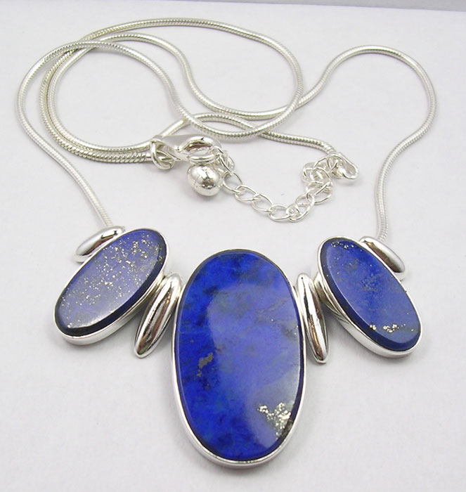 Zilveren edelsteen ketting met Lapis Lazuli stenen