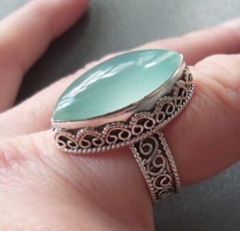 Zilveren ring marquise aqua Chalcedoon bewerkte setting 17.5 mm