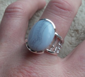 Zilveren ring gezet met blauw Lace Agaat ring maat 18 mm