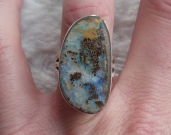Zilveren ring gezet met Boulder Opaal ring maat 17.3 mm