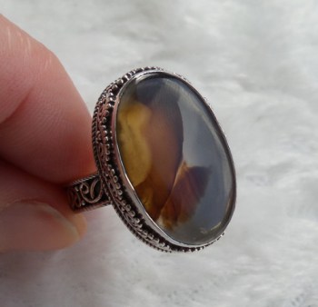 Zilveren ring ovale Montana Agaat bewerkte setting 19 mm