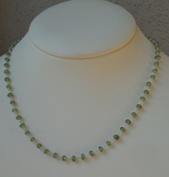 Zilveren ketting met facet geslepen Peridot rondelle