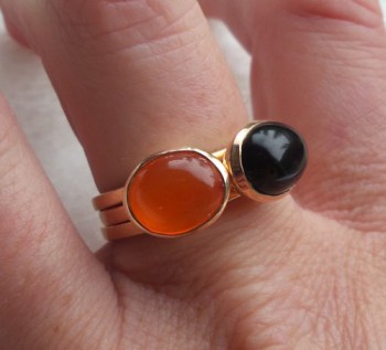 Vergulde ringen set gezet met Carneool en Onyx 18 mm