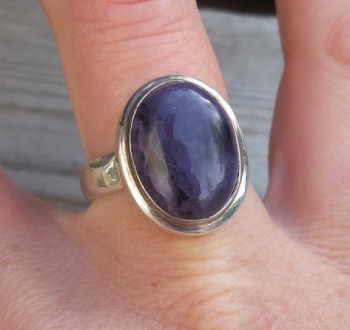 Zilveren ring gezet met Sugiliet ring maat 19 mm