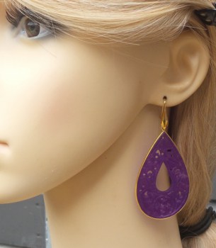 Vergulde oorbellen grote uitgesneden paarse Jade in omlijsting