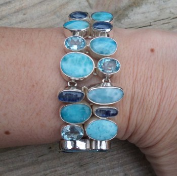 Zilveren armband gezet met Larimar, Kyaniet en Topaas