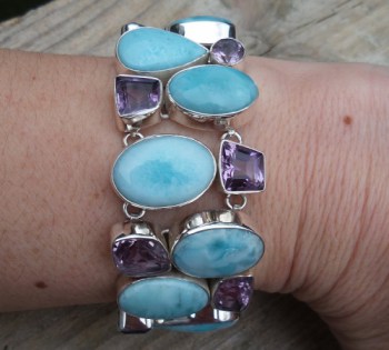 Zilveren armband gezet met Larimar en Amethisten