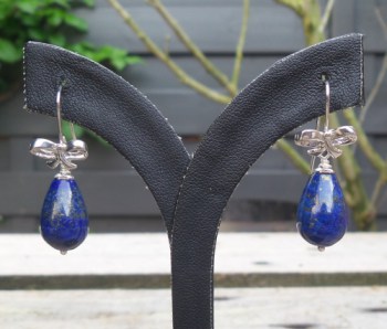 Zilveren oorbellen met Lapis Lazuli