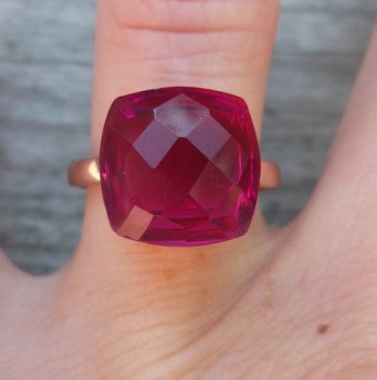 Rosé vergulde ring gezet met roze Toermalijn quartz