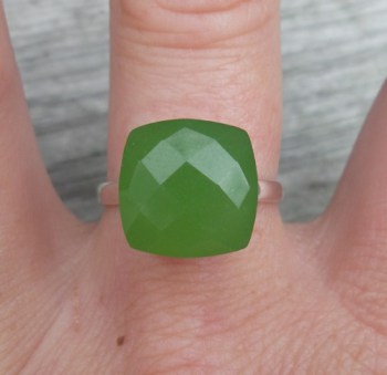 Zilveren ring gezet met appeltjes groene Chalcedoon