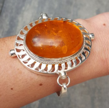 Zilveren armband gezet met grote ovale Amber en Parel