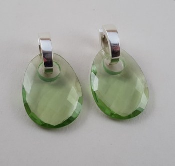 Zilveren ceolen met ovale hanger van groene Amethist quartz