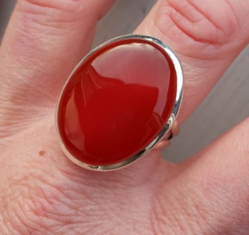 Zilveren ring gezet met brede ovale Carneool 19 mm