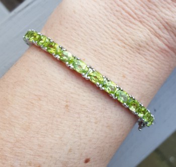 Zilveren armband / bangle gezet met Peridot