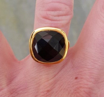 Goud vergulde ring gezet met vierkante facet Onyx 17 mm