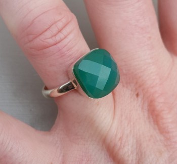 Zilveren ring met vierkante groene Onyx 18 of 20 mm