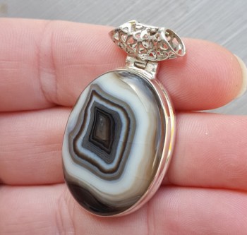 Zilveren hanger ovale cabochon zwarte Botswana Agaat