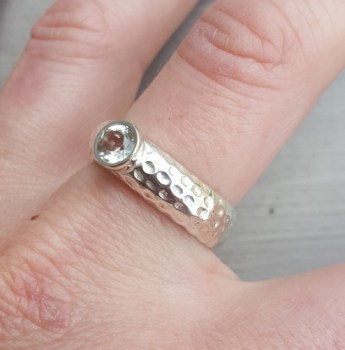 Zilveren ring gezet met ronde groene Amethist 19 mm