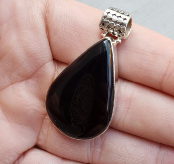 Zilveren edelsteen hanger druppelvormige cabochon Onyx