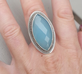 Zilveren ring gezet met marquise facet aqua Chalcedoon 17.3