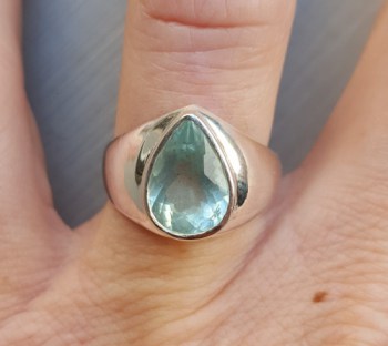 Zilveren ring met druppelvormige facet Aquamarijn 17 mm