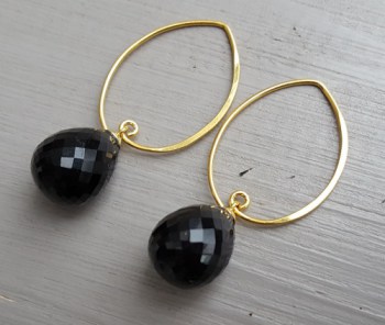 Oorbellen met zwarte Onyx briolet