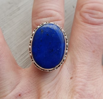 Zilveren ring ovale cabochon Lapis in bewerkte setting 17.3 mm