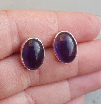 Zilveren edelsteen oorknoppen met cabochon Amethist