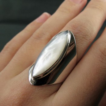 Zilveren edelsteen ring met ovale Parelmoer 17.3 of 17.7 mm