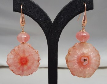 Rosé vergulde oorbellen met Solar kwarts en Cherry quartz