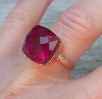 Rosé vergulde ring gezet met roze Toermalijn quartz