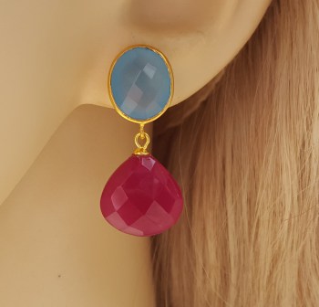 Vergulde oorbellen met blauw Chalcedoon en fuchsia roze Chalcedo