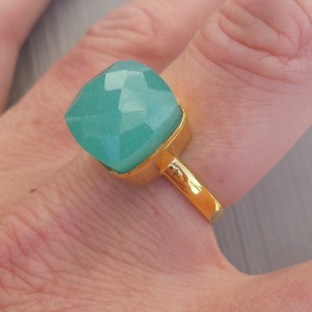 Vergulde ring gezet met vierkante aqua Chalcedooon