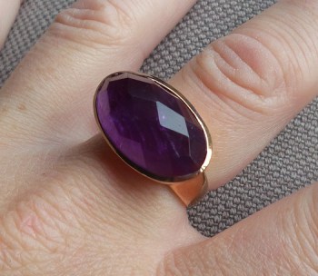 Vergulde ring met dwarsliggende ovale Amethist 18 mm