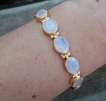 Vergulde zilveren armband met facet geslepen regenboog Maansteen