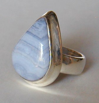 Zilveren edelsteen ring met blauw Lace Agaat maat 17 mm