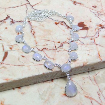Zilveren edelsteen ketting met cabochon Maanstenen