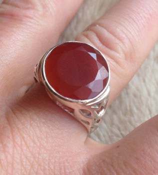 Zilveren edelsteen ring met ronde Carneool ring maat 18 mm.