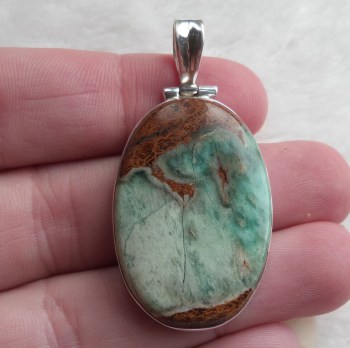 Zilveren hanger gezet met ovale Boulder Chrysopraas