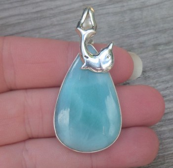 Zilveren hanger met druppelvorm Larimar en zilveren Dolfijn