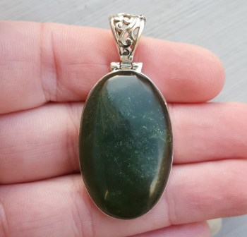 Zilveren hanger met ovale Jade