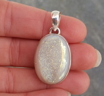 Zilveren hanger gezet met ovale druzy Titanium