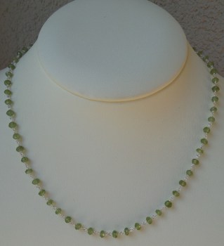 Zilveren ketting met facet geslepen Peridot rondelle