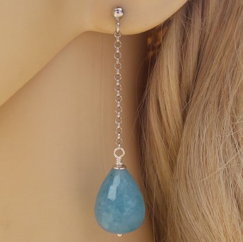 Zilveren lange oorbellen met blauwe Jade briolet