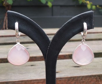 Zilveren oorbellen / creolen met roze Chalcedoon
