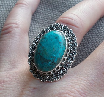 Zilveren ring Malachiet in Chrysocolla bewerkte kop en band 17.5